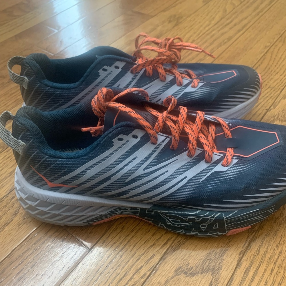 hoka one running shoes